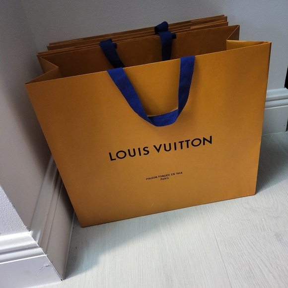 Louis Vuitton Boxes & Bags - Picture 3 of 3